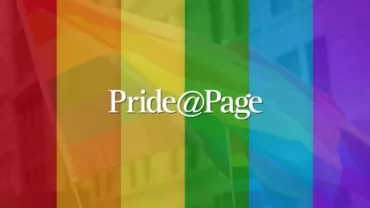 Bandera arcoíris con texto 'Pride@Page' al frente.