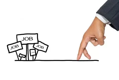 Dibujo de mano caminando hacia carteles que dicen 'JOB'.